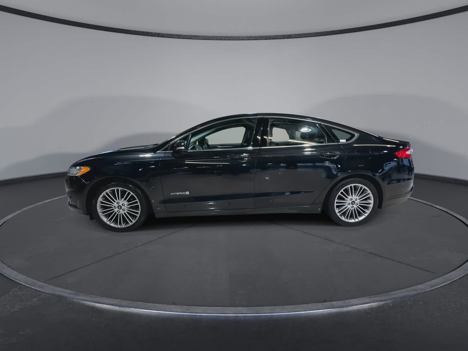 Thumbnail: 2013 Ford Fusion - 7