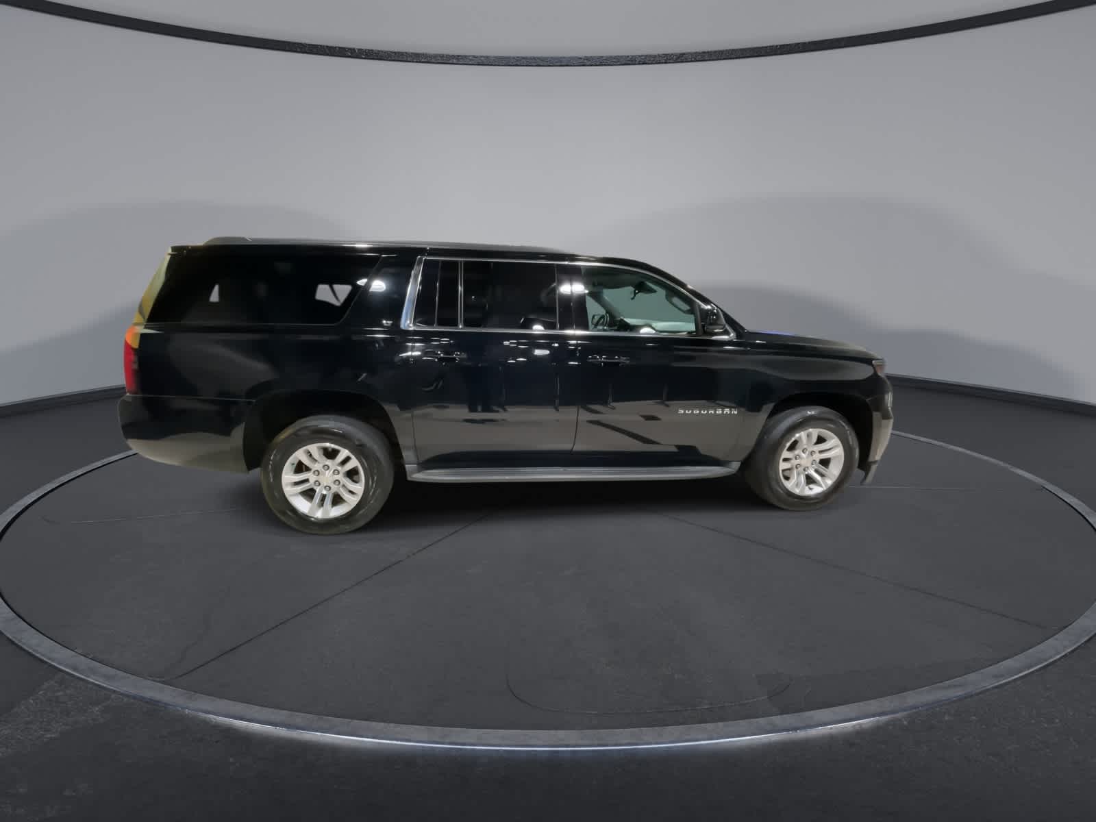 Thumbnail: 2016 Chevrolet Suburban - 13