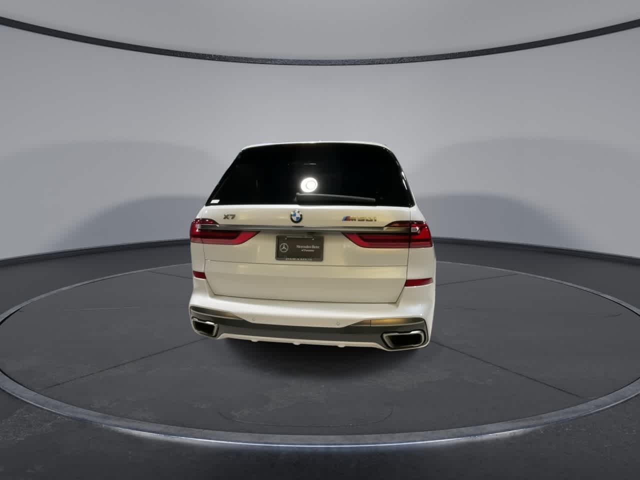 Thumbnail: 2022 BMW X7 - 10