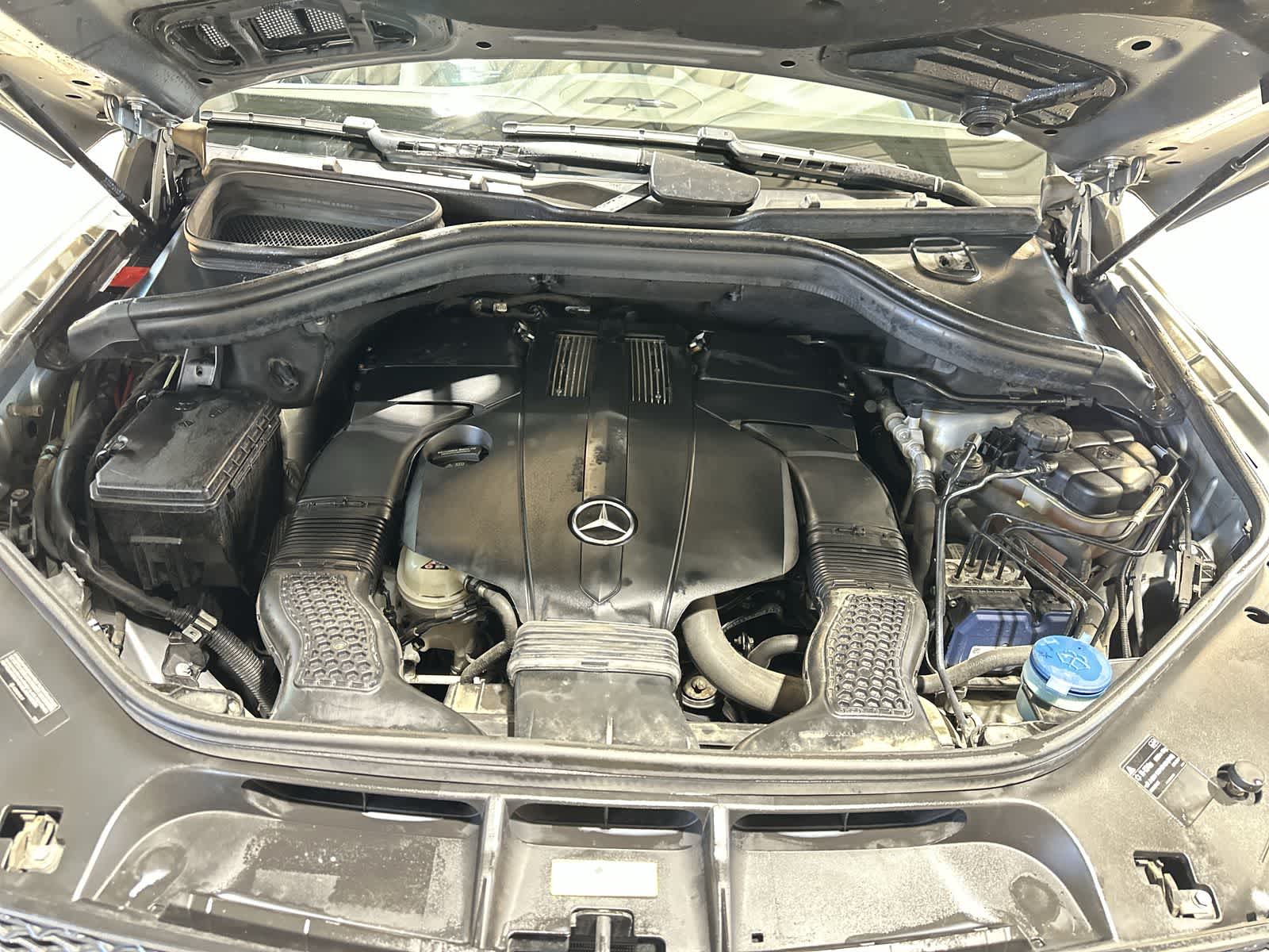 Thumbnail: 2016 Mercedes-Benz GL-Class - 21