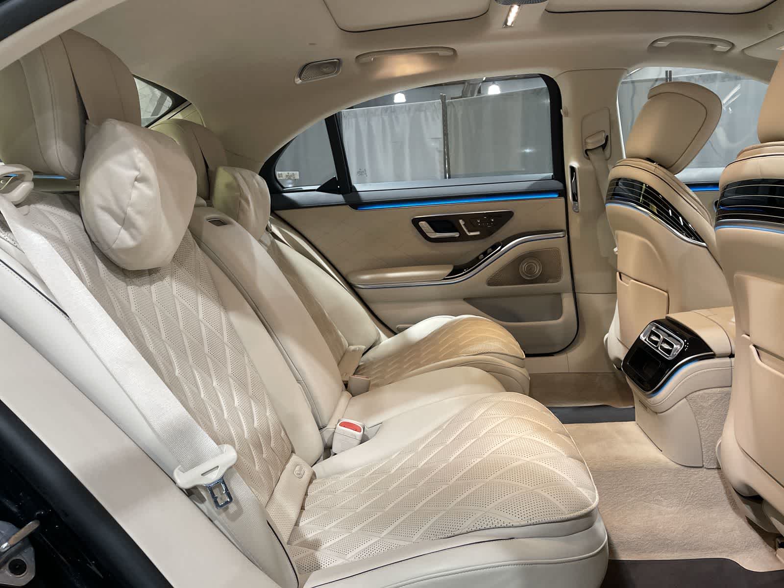 Thumbnail: 2022 Mercedes-Benz S-Class - 25