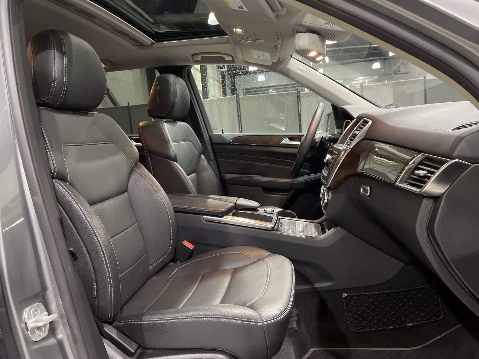 Thumbnail: 2013 Mercedes-Benz M-Class - 26