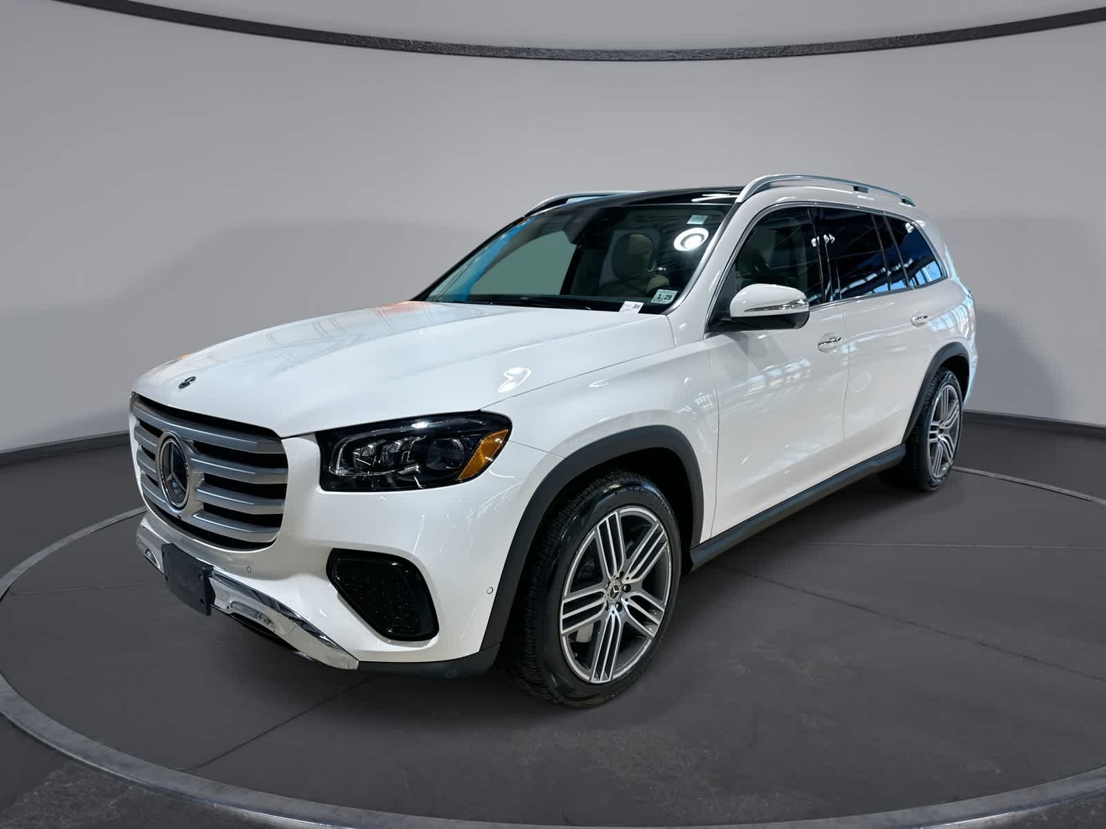 Thumbnail: 2024 Mercedes-Benz GLS - 1