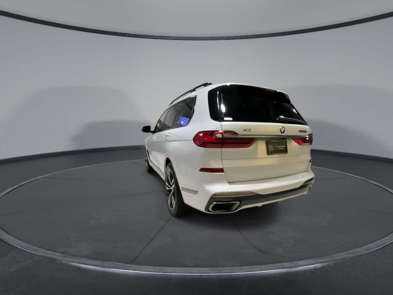 Thumbnail: 2022 BMW X7 - 9