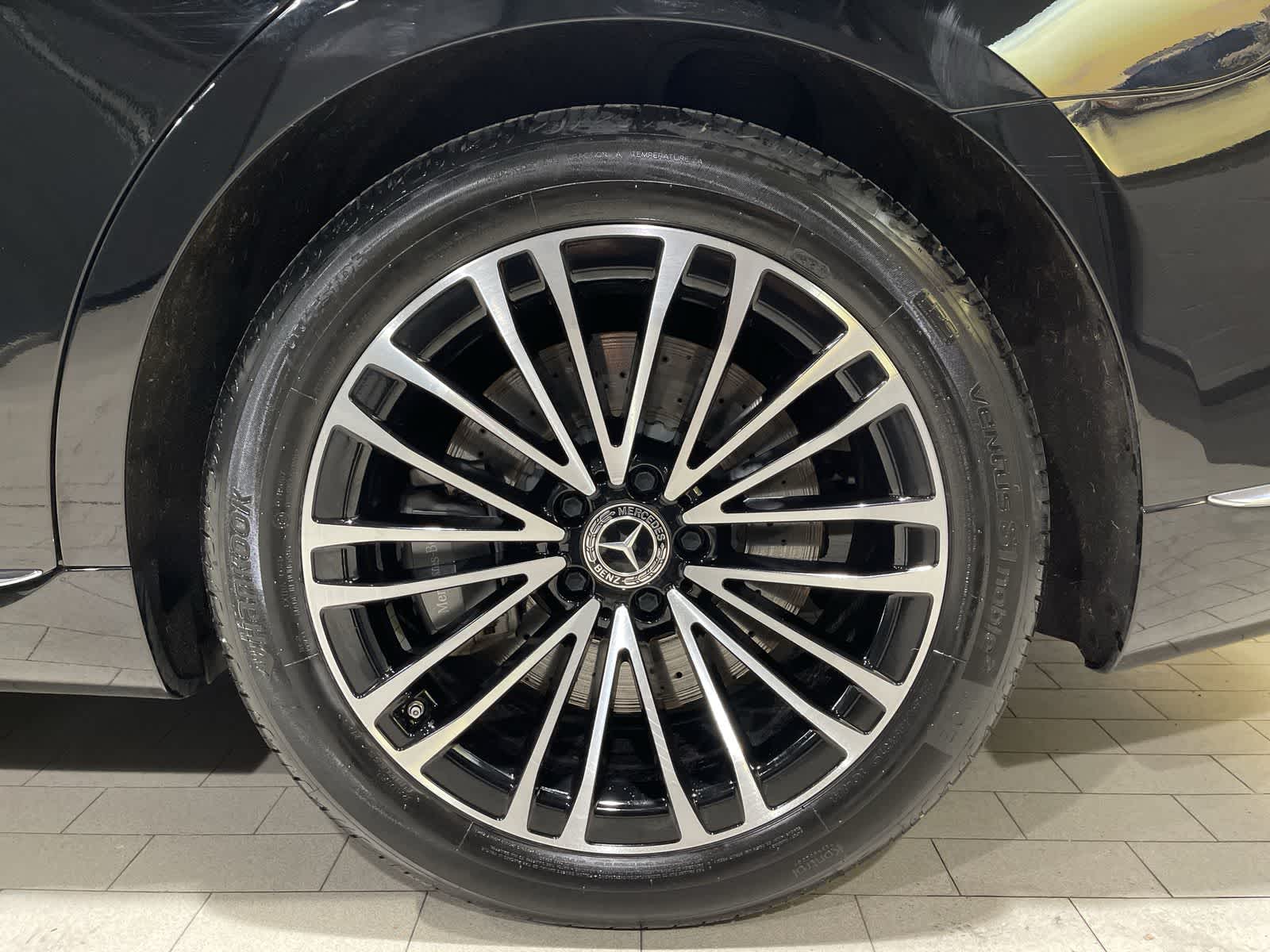 Thumbnail: 2023 Mercedes-Benz S-Class - 20