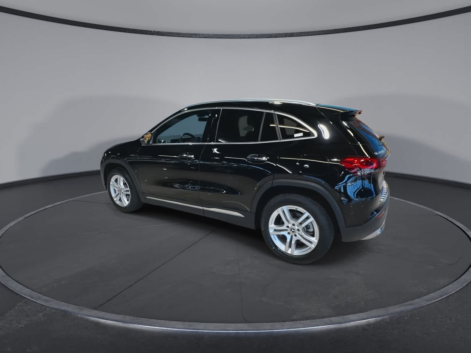 Thumbnail: 2023 Mercedes-Benz GLA - 7