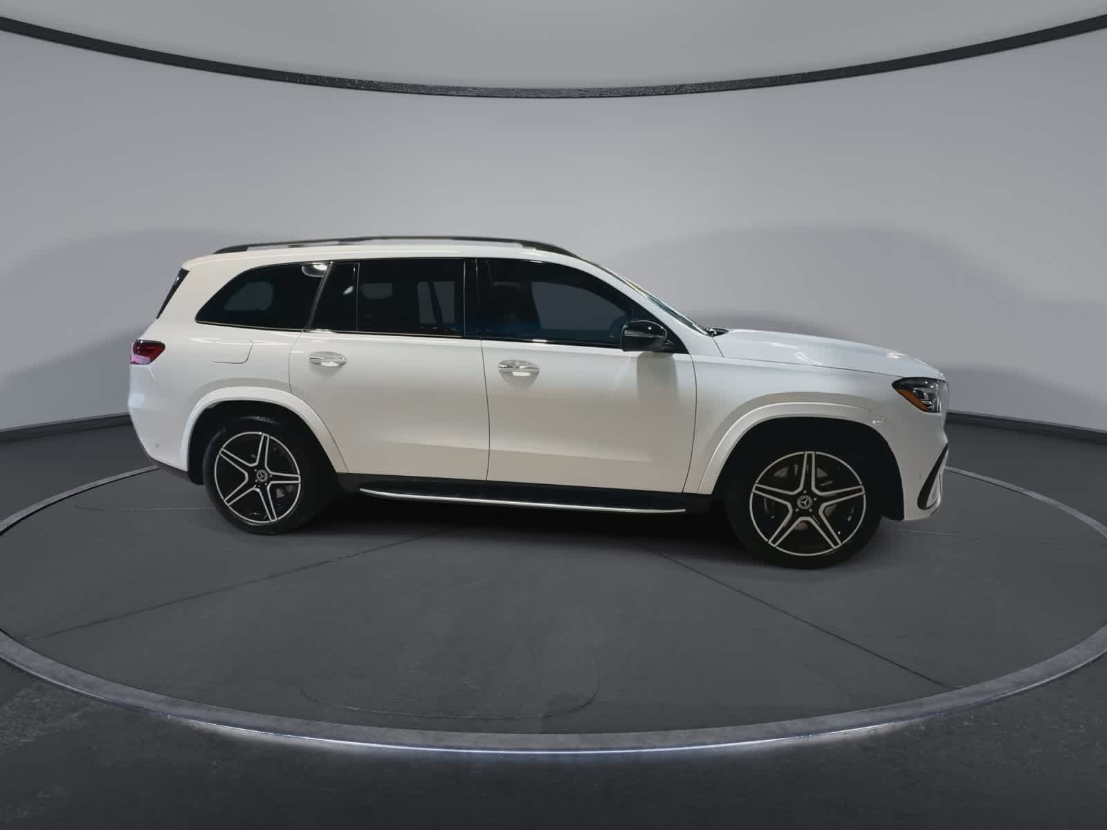 Thumbnail: 2025 Mercedes-Benz GLS - 13