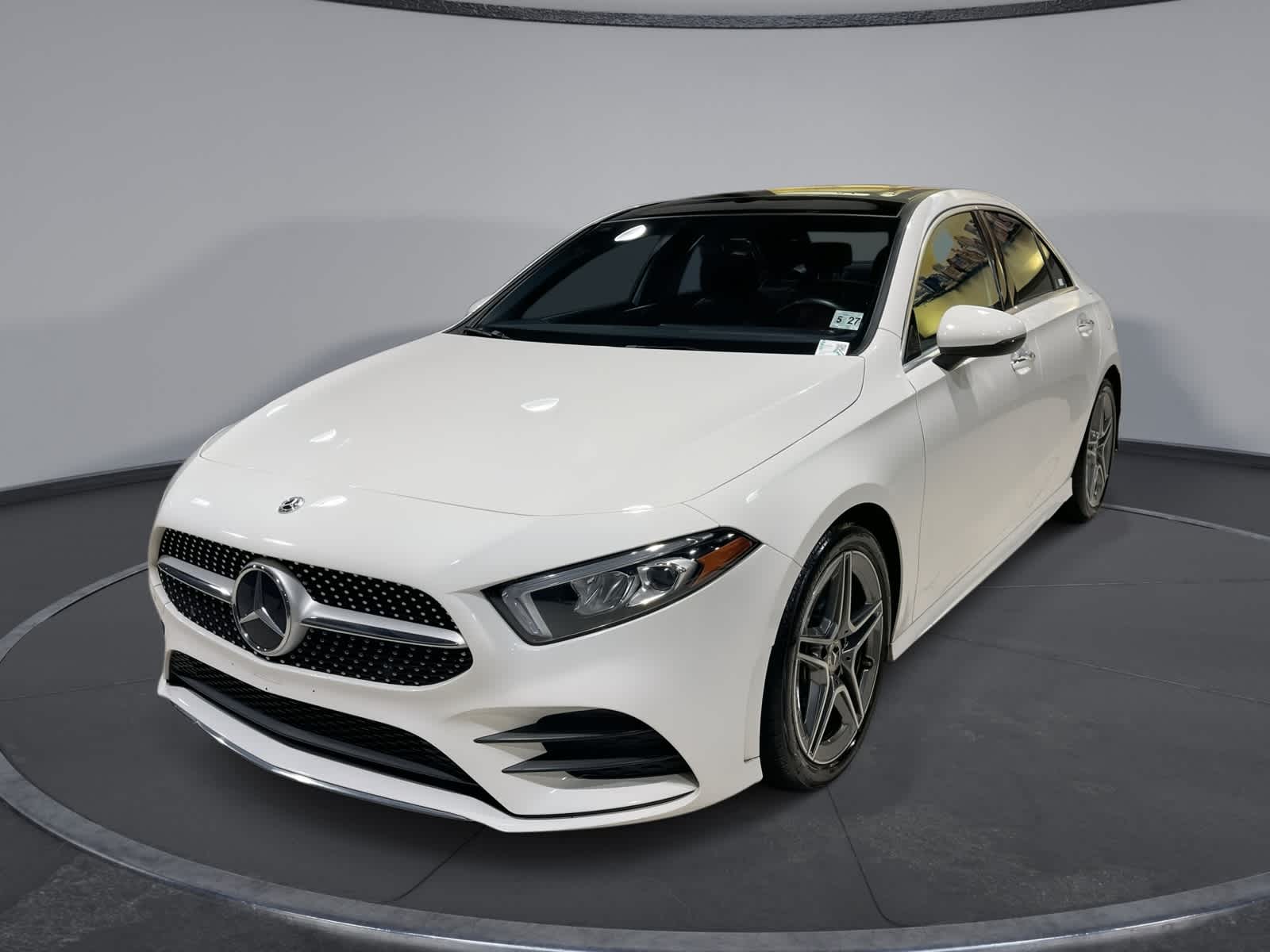 2022 Mercedes-Benz A-Class A220's photo
