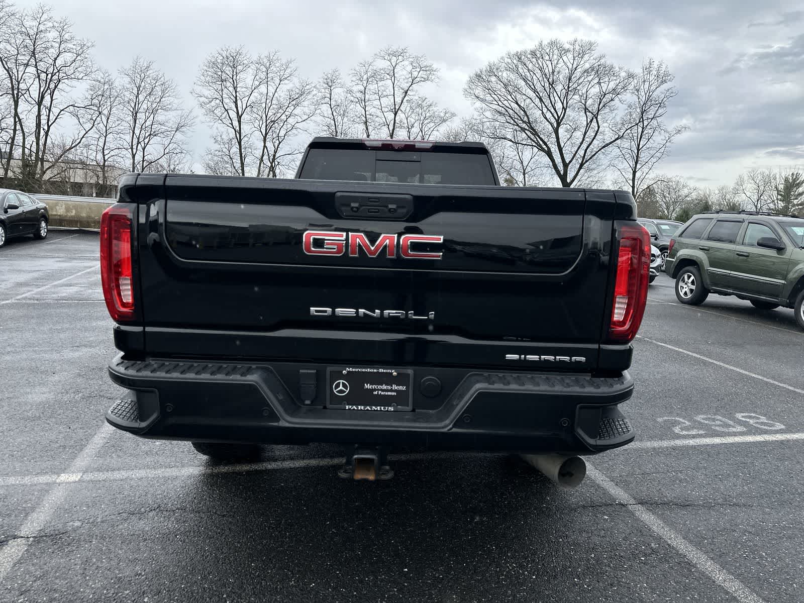 Thumbnail: 2022 GMC Sierra 3500 - 17
