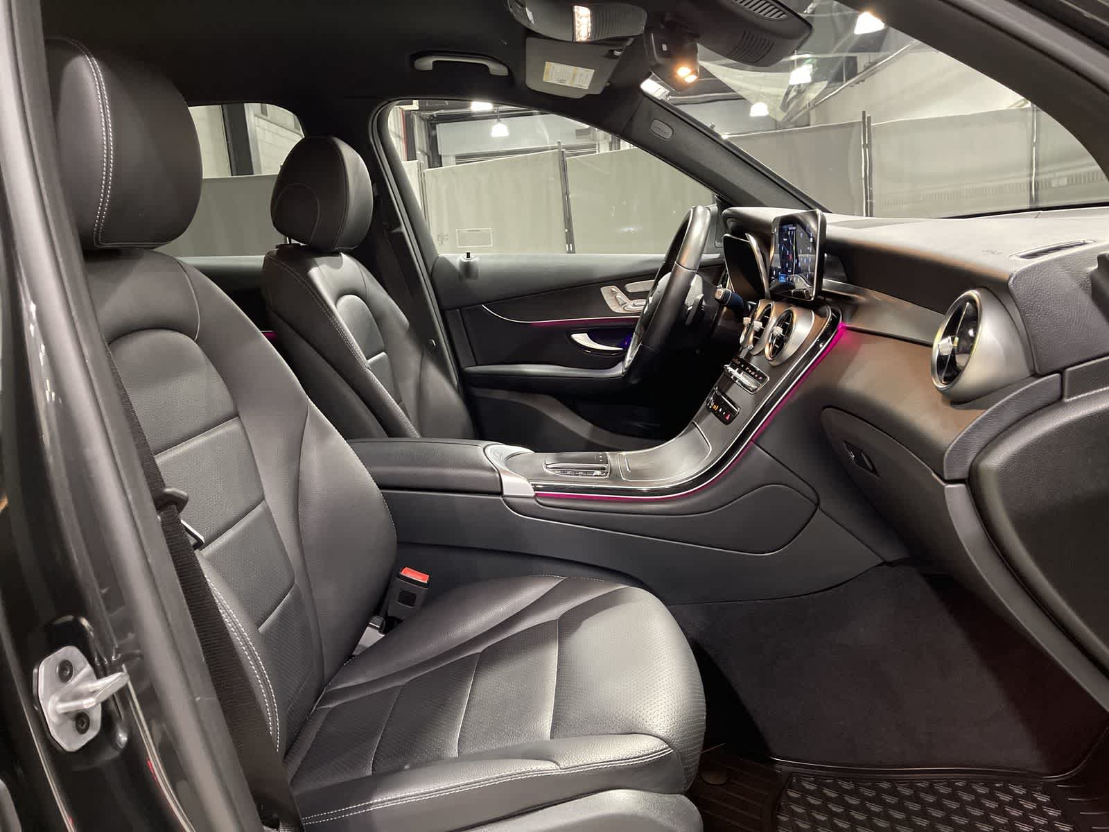 Thumbnail: 2022 Mercedes-Benz GLC - 26