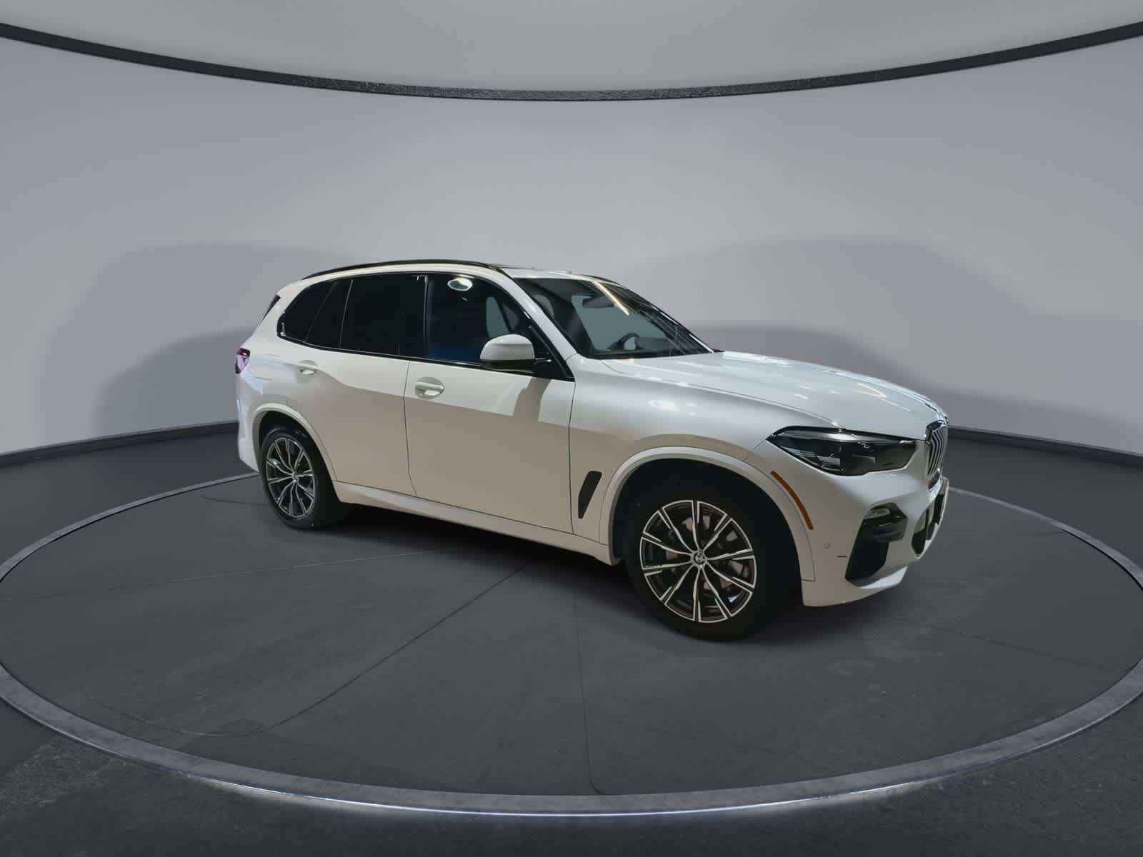 Thumbnail: 2021 BMW X5 - 2