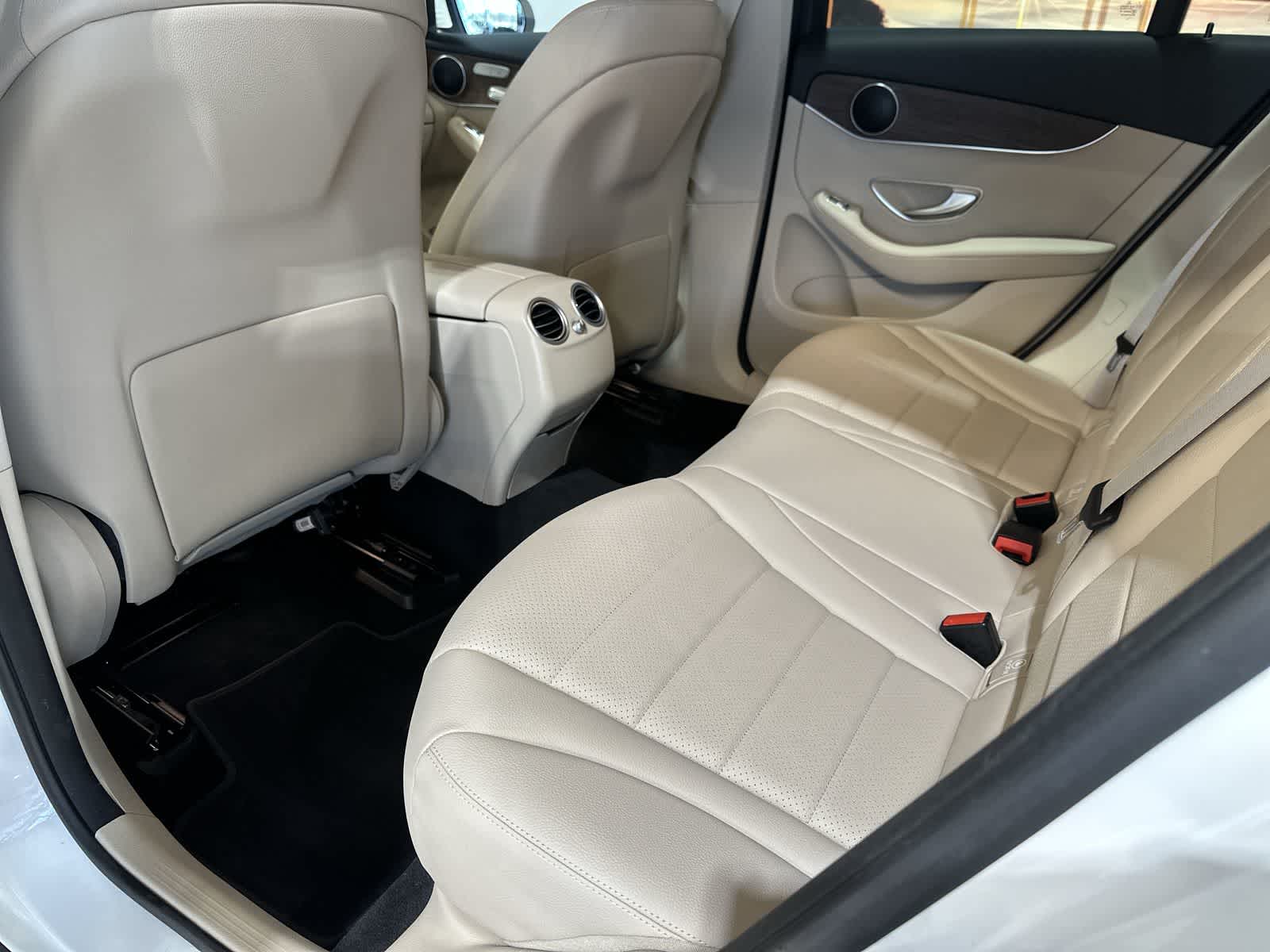 Thumbnail: 2022 Mercedes-Benz GLC - 24