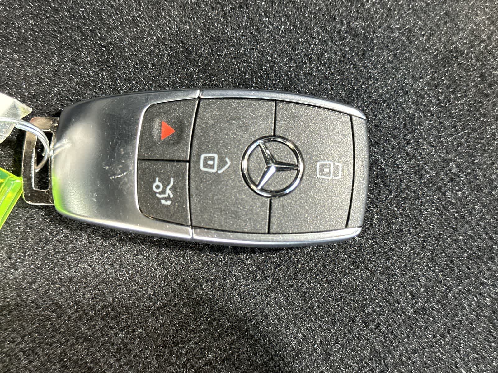 Thumbnail: 2026 Mercedes-Benz GLB - 32