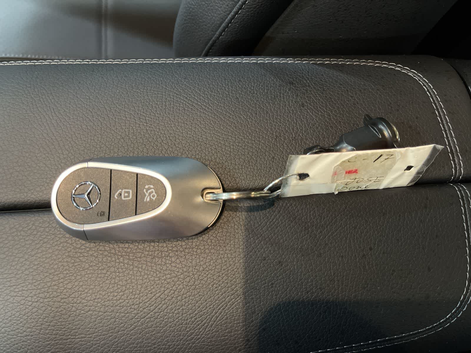 Thumbnail: 2025 Mercedes-Benz C-Class - 32