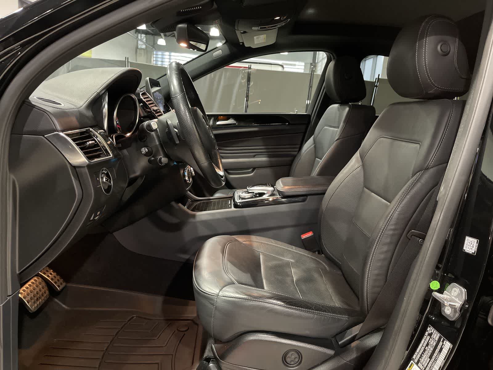 Thumbnail: 2019 Mercedes-Benz GLE - 23