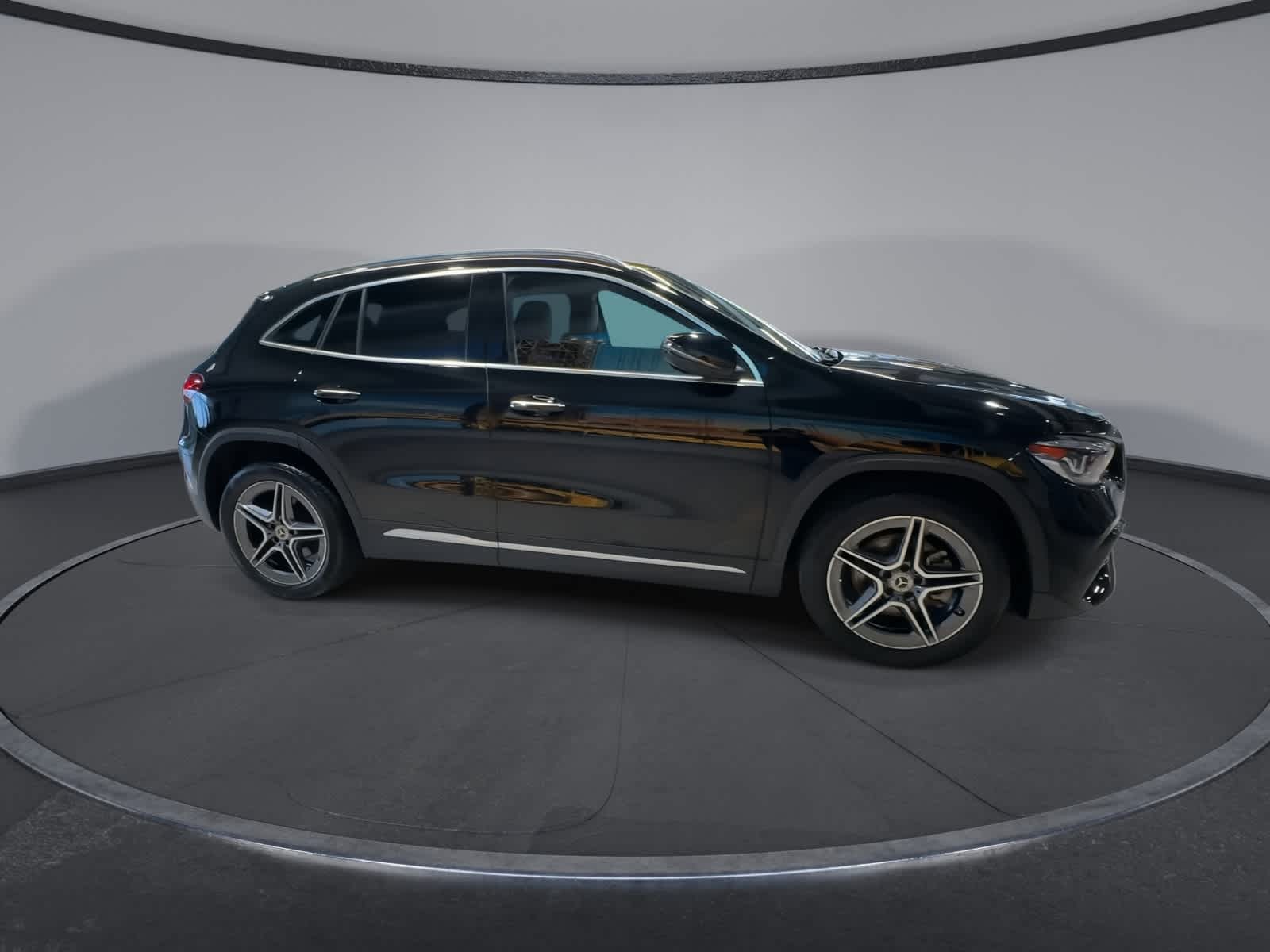 Thumbnail: 2023 Mercedes-Benz GLA - 13