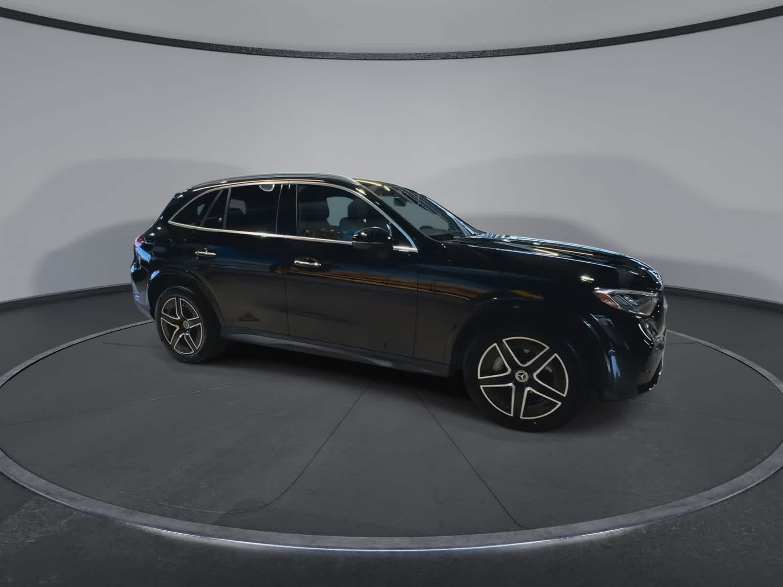 Thumbnail: 2026 Mercedes-Benz GLC - 2