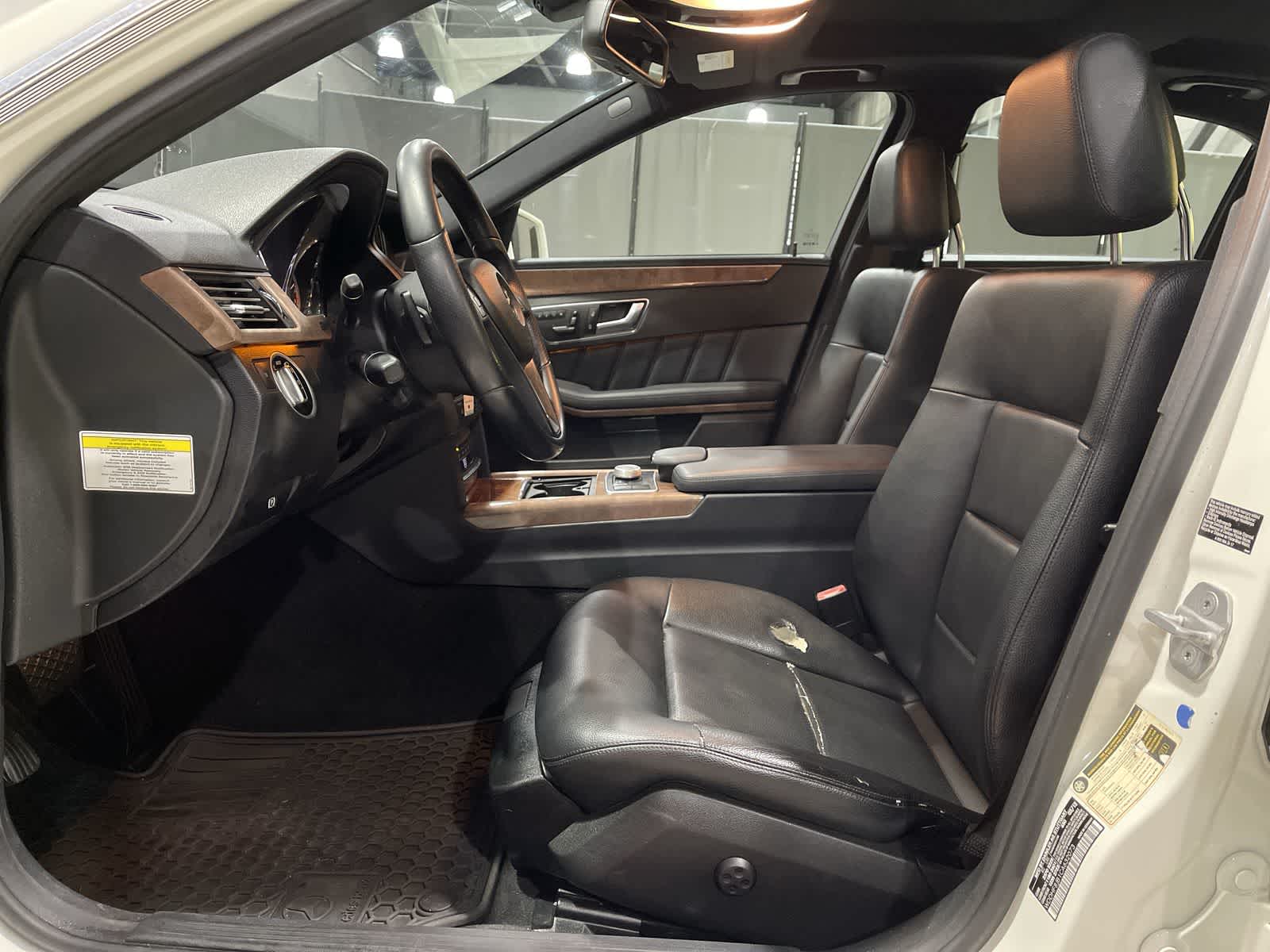 Thumbnail: 2012 Mercedes-Benz E-Class - 23