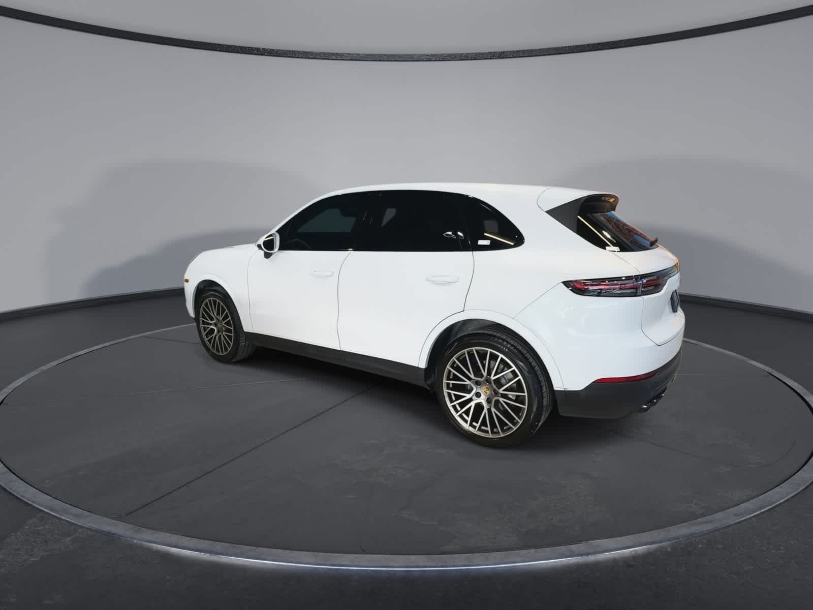 Thumbnail: 2022 Porsche Cayenne - 8
