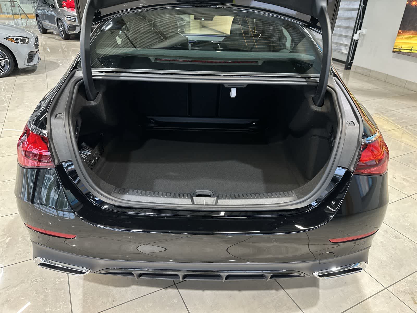 Thumbnail: 2025 Mercedes-Benz E-Class - 31