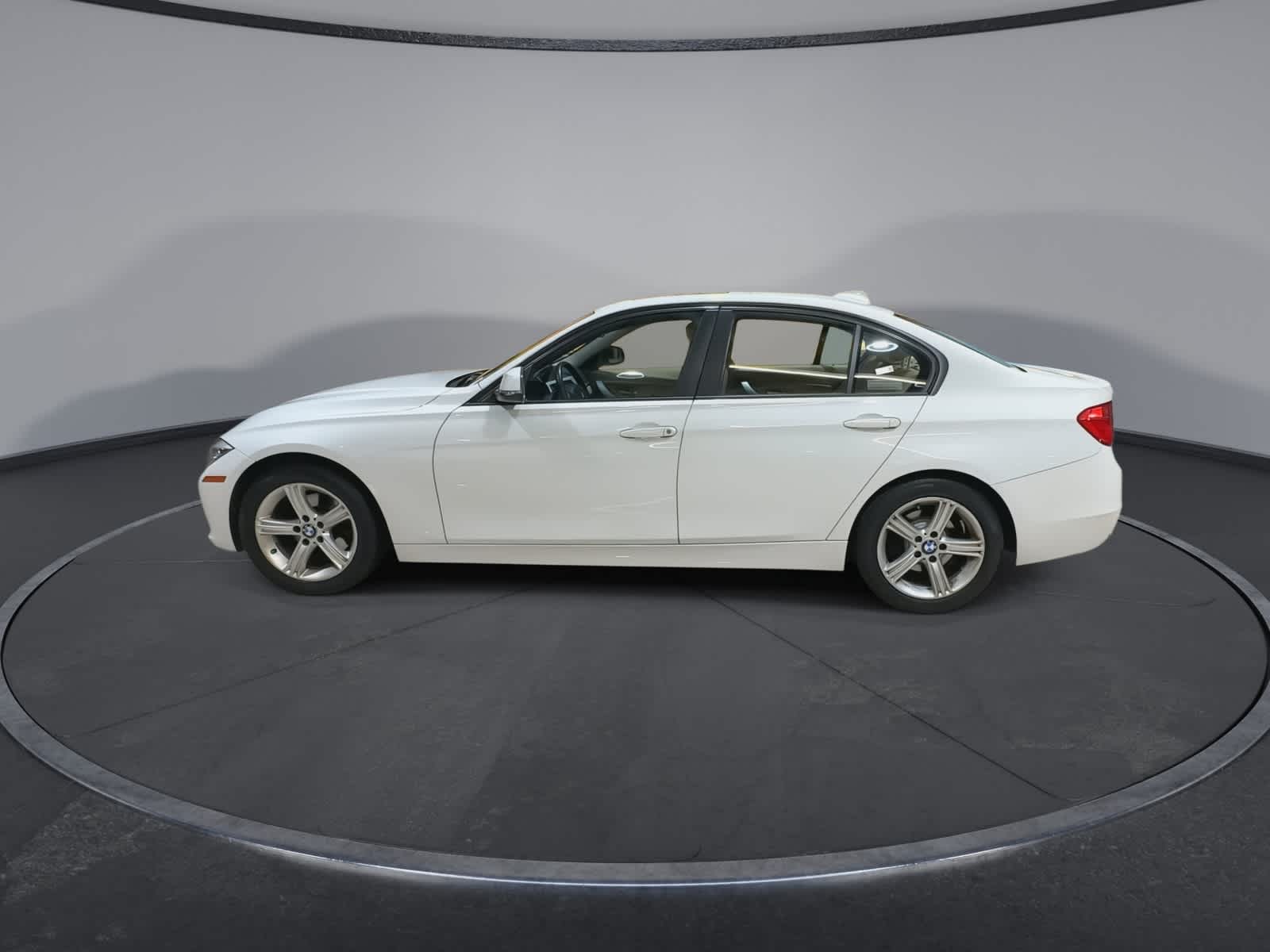 Thumbnail: 2013 BMW 3 Series - 7