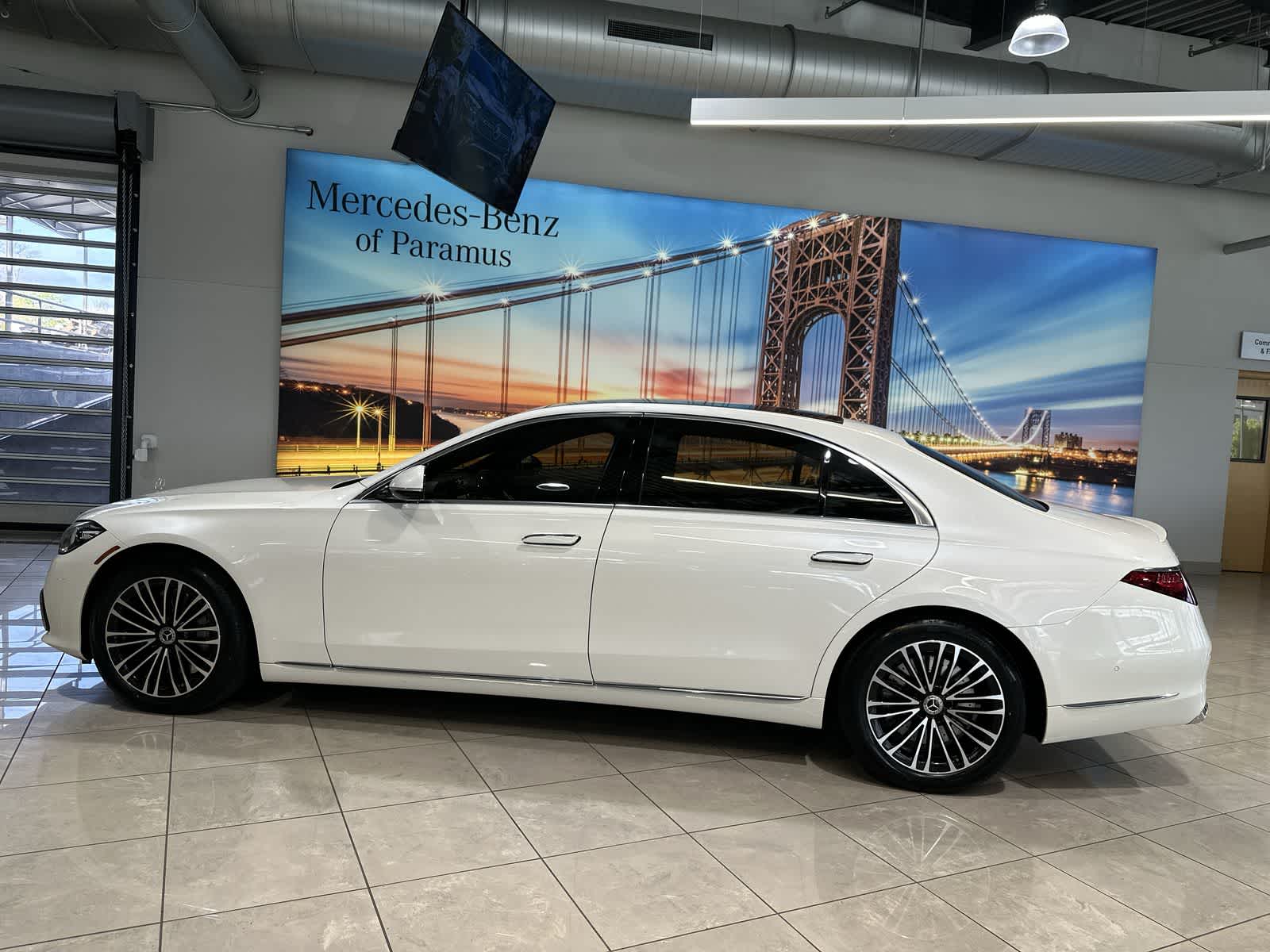 Thumbnail: 2021 Mercedes-Benz S-Class - 15