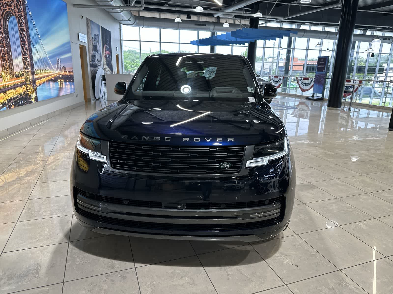 Thumbnail: 2024 Land Rover Range Rover - 17