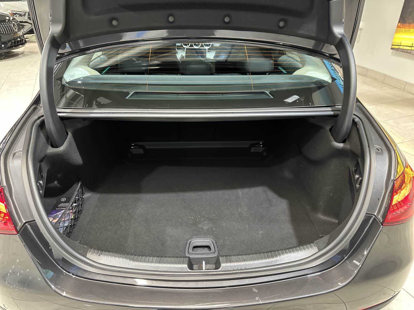 Thumbnail: 2025 Mercedes-Benz C-Class - 31