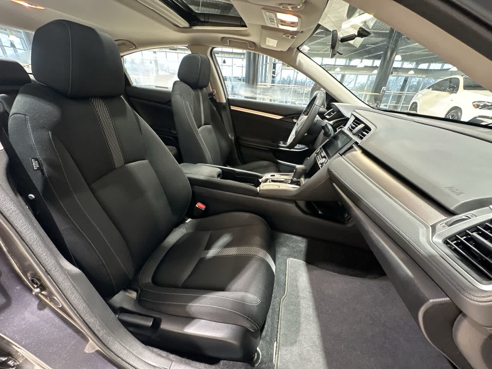 Thumbnail: 2016 Honda Civic - 26