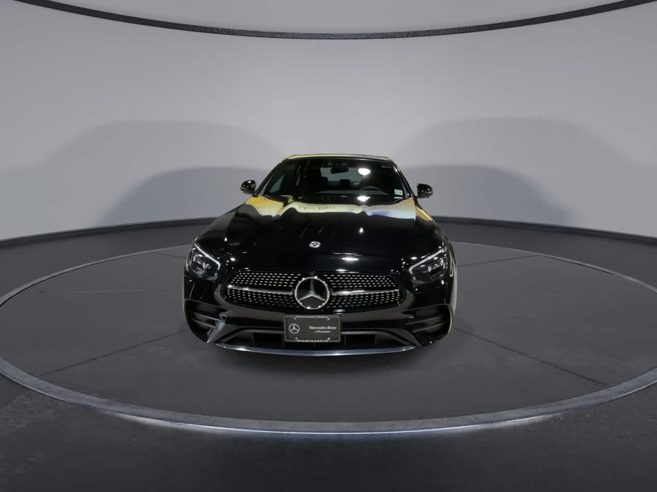 Thumbnail: 2022 Mercedes-Benz E-Class - 2