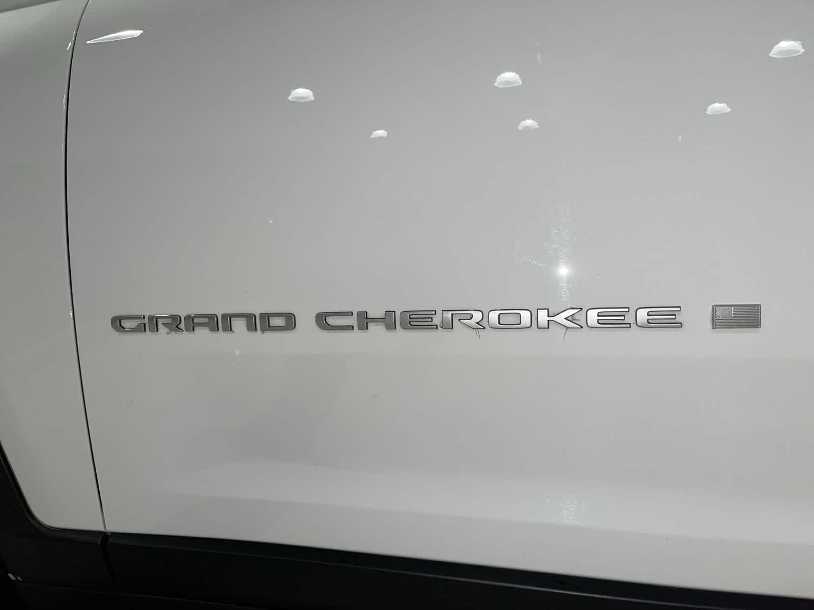 Thumbnail: 2024 Jeep Grand Cherokee - 19