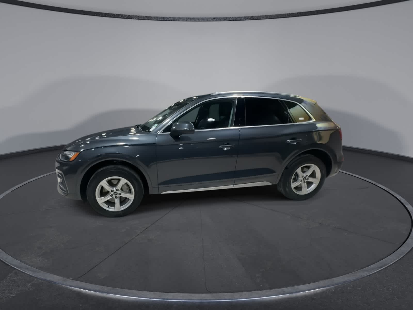 Thumbnail: 2023 Audi Q5 - 6