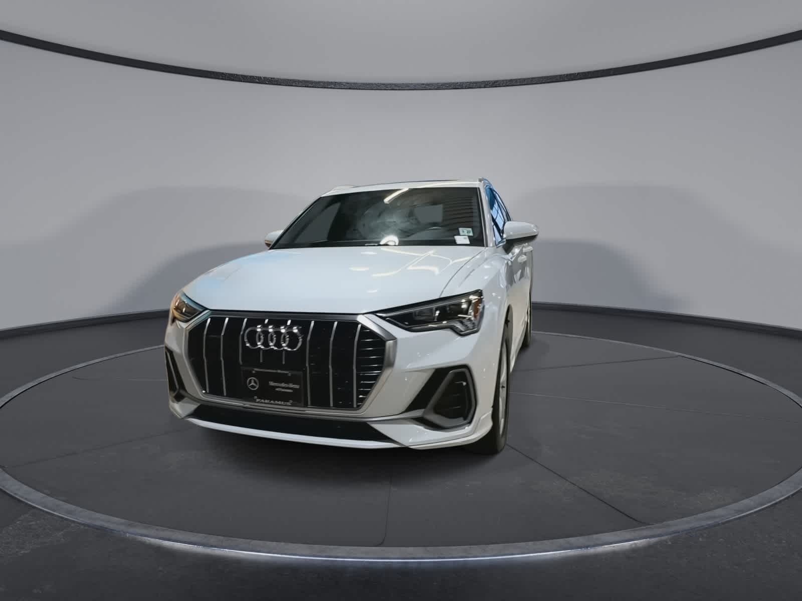 Thumbnail: 2022 Audi Q3 - 4