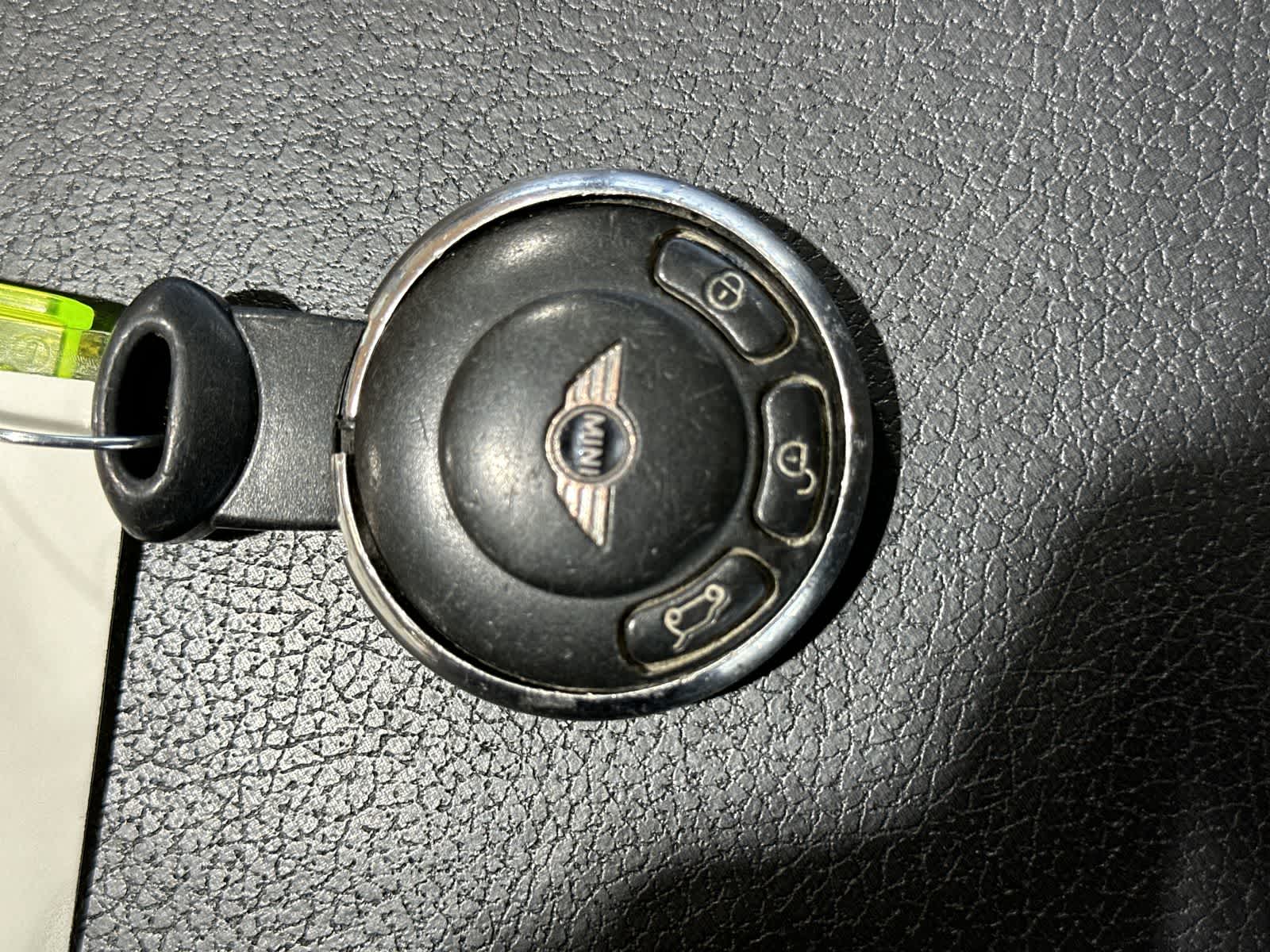 Thumbnail: 2014 MINI Cooper Countryman - 32