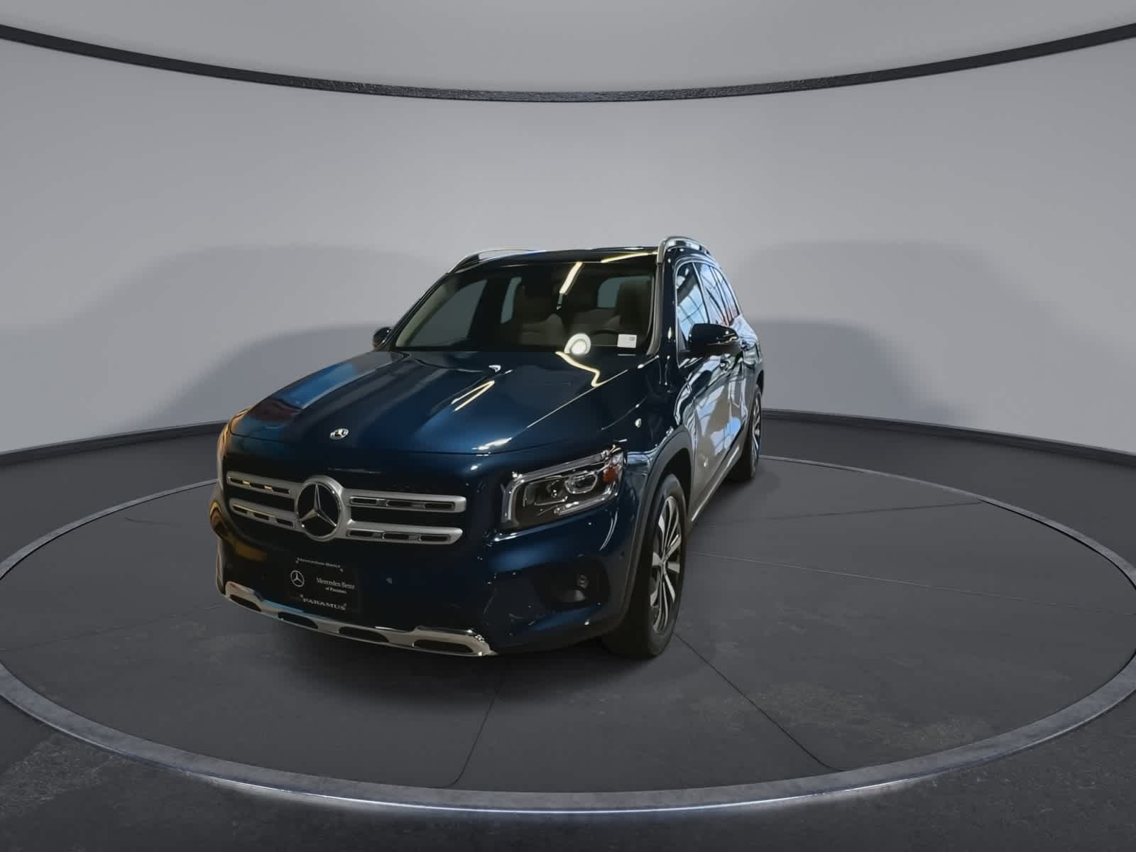 Thumbnail: 2022 Mercedes-Benz GLB - 4