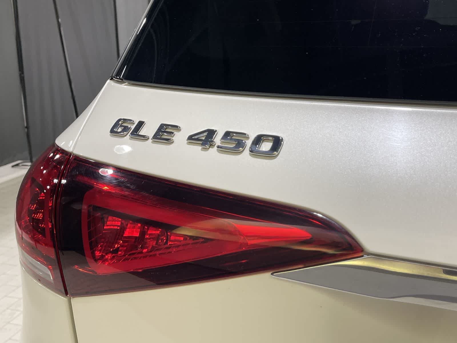 Thumbnail: 2022 Mercedes-Benz GLE - 19