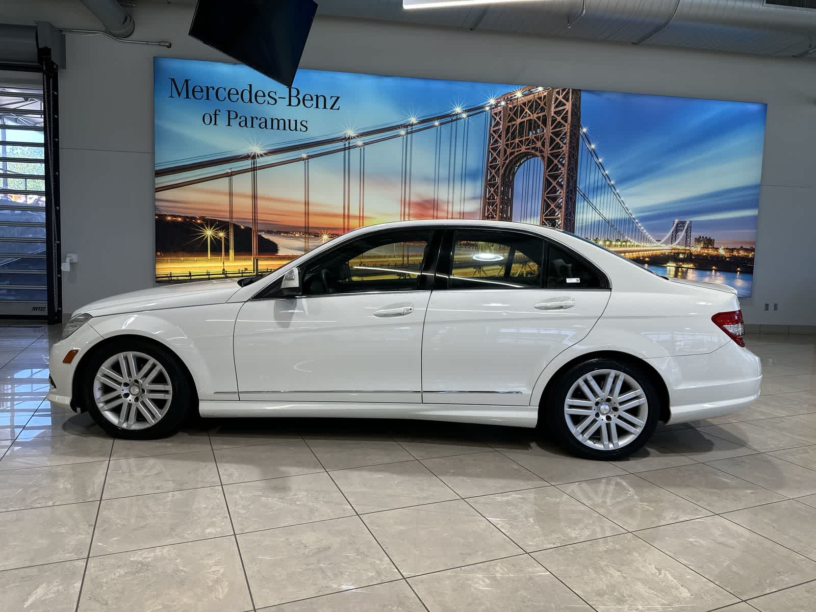 Thumbnail: 2008 Mercedes-Benz C-Class - 15