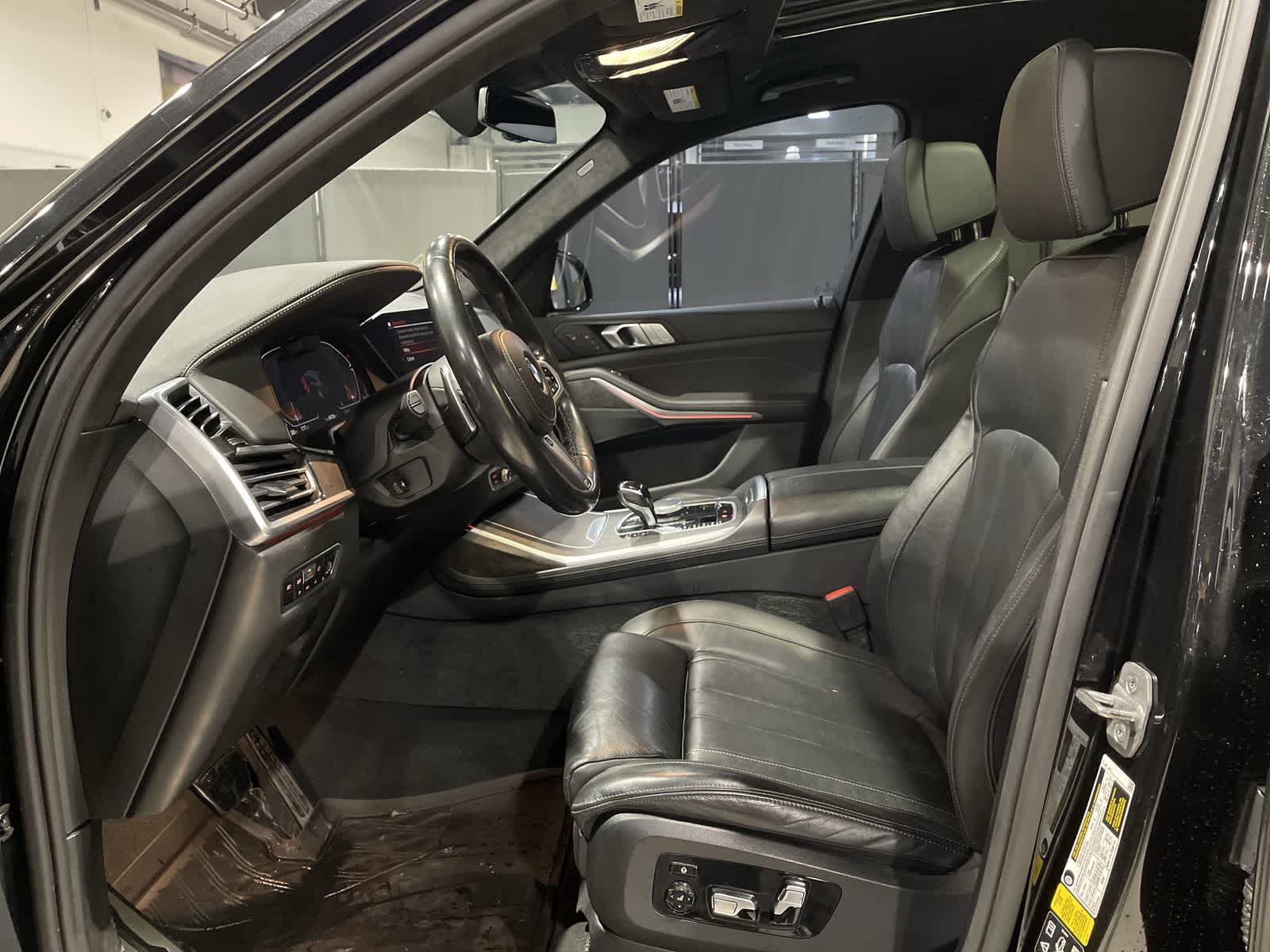 Thumbnail: 2022 BMW X7 - 14