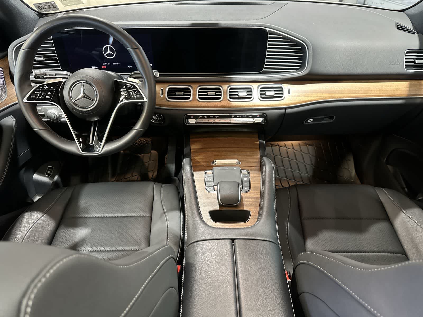 Thumbnail: 2025 Mercedes-Benz GLE - 22