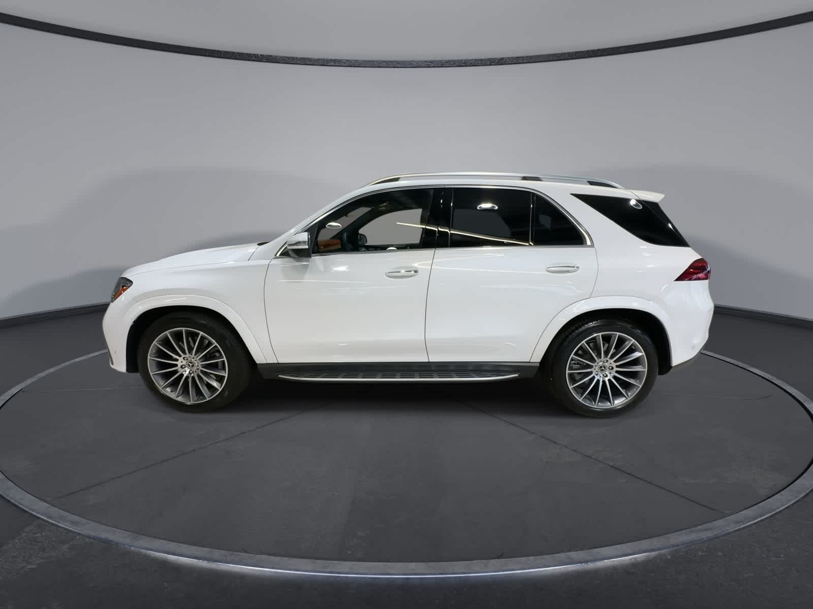 Thumbnail: 2026 Mercedes-Benz GLE - 7