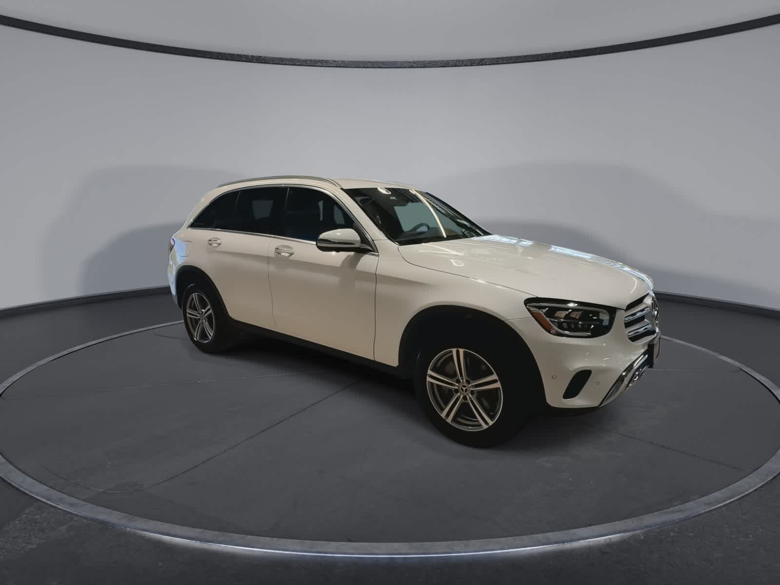 Thumbnail: 2022 Mercedes-Benz GLC - 2