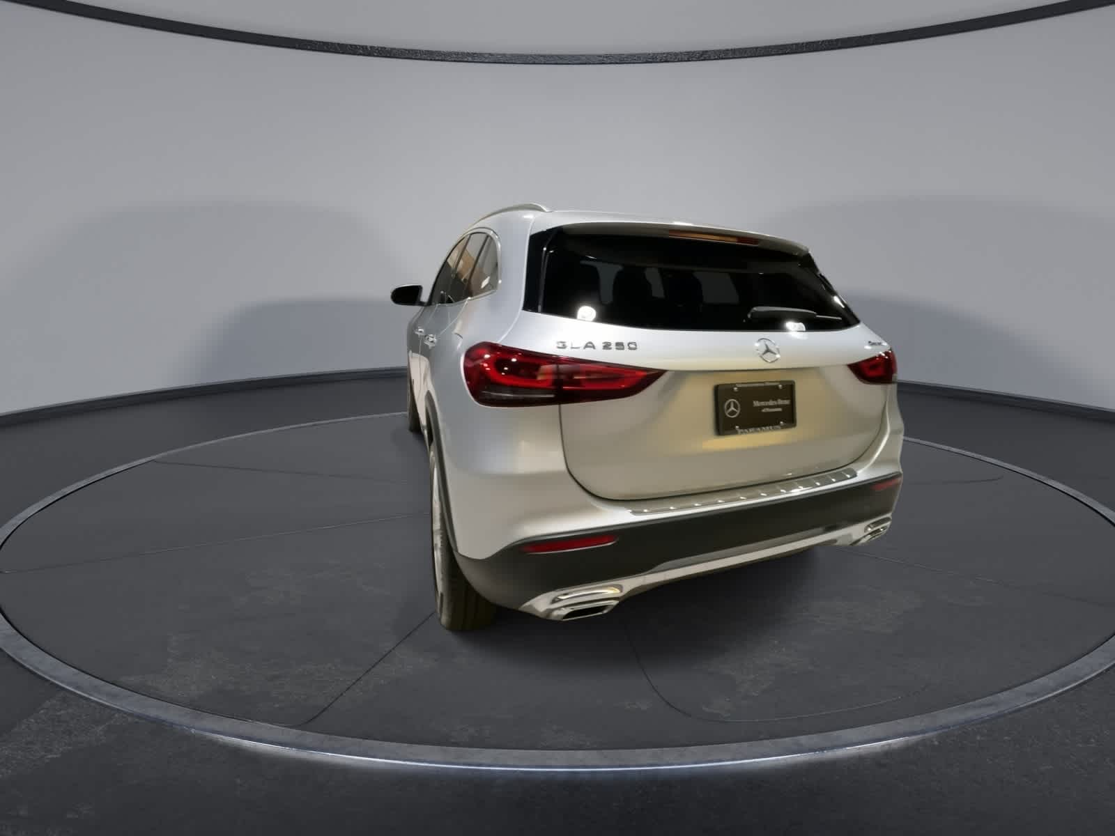 Thumbnail: 2023 Mercedes-Benz GLA - 9