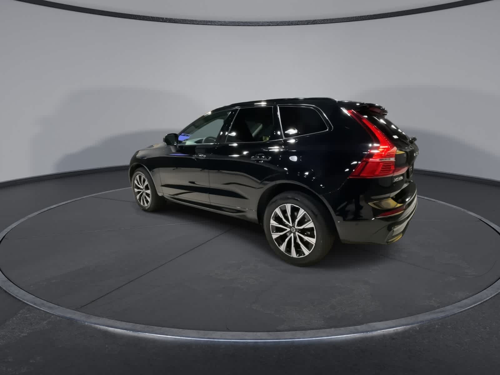 Thumbnail: 2023 Volvo XC60 - 8