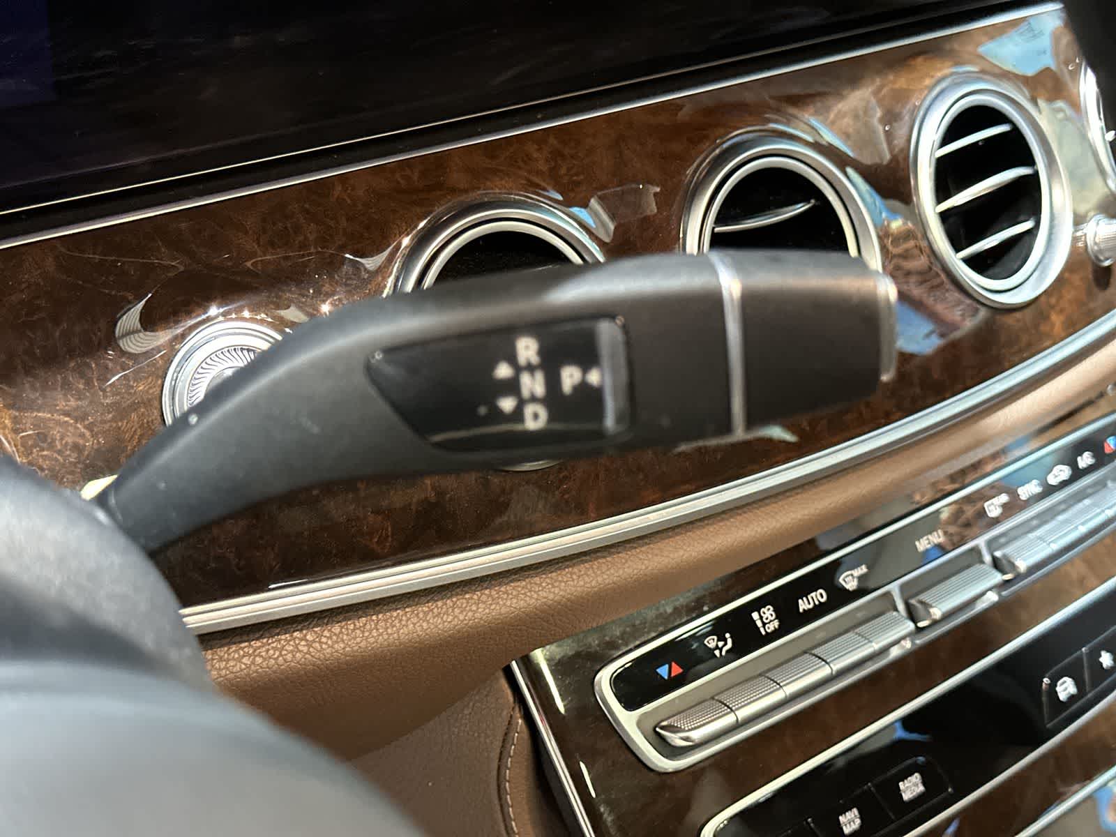 Thumbnail: 2022 Mercedes-Benz E-Class - 29