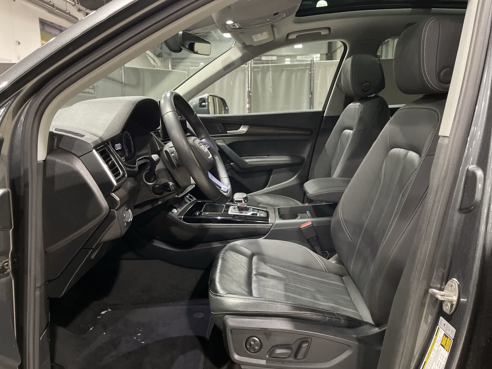 Thumbnail: 2023 Audi Q5 - 14