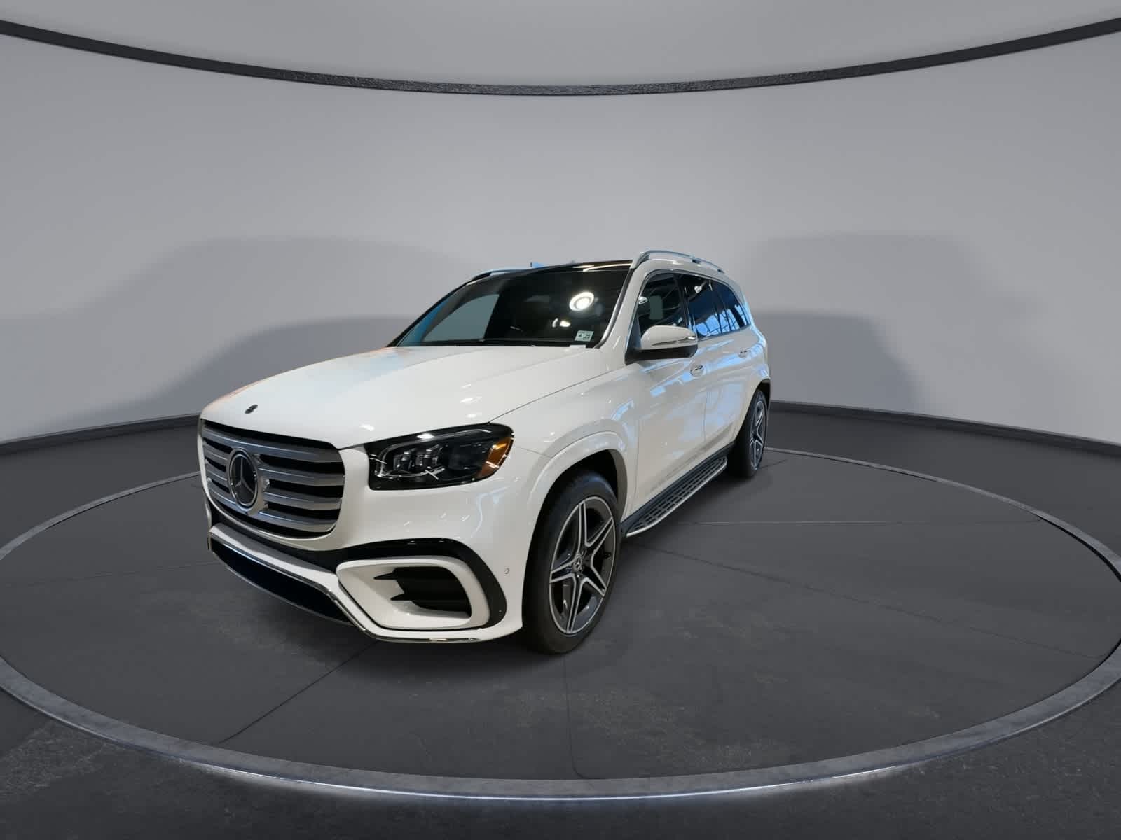 Thumbnail: 2024 Mercedes-Benz GLS - 3