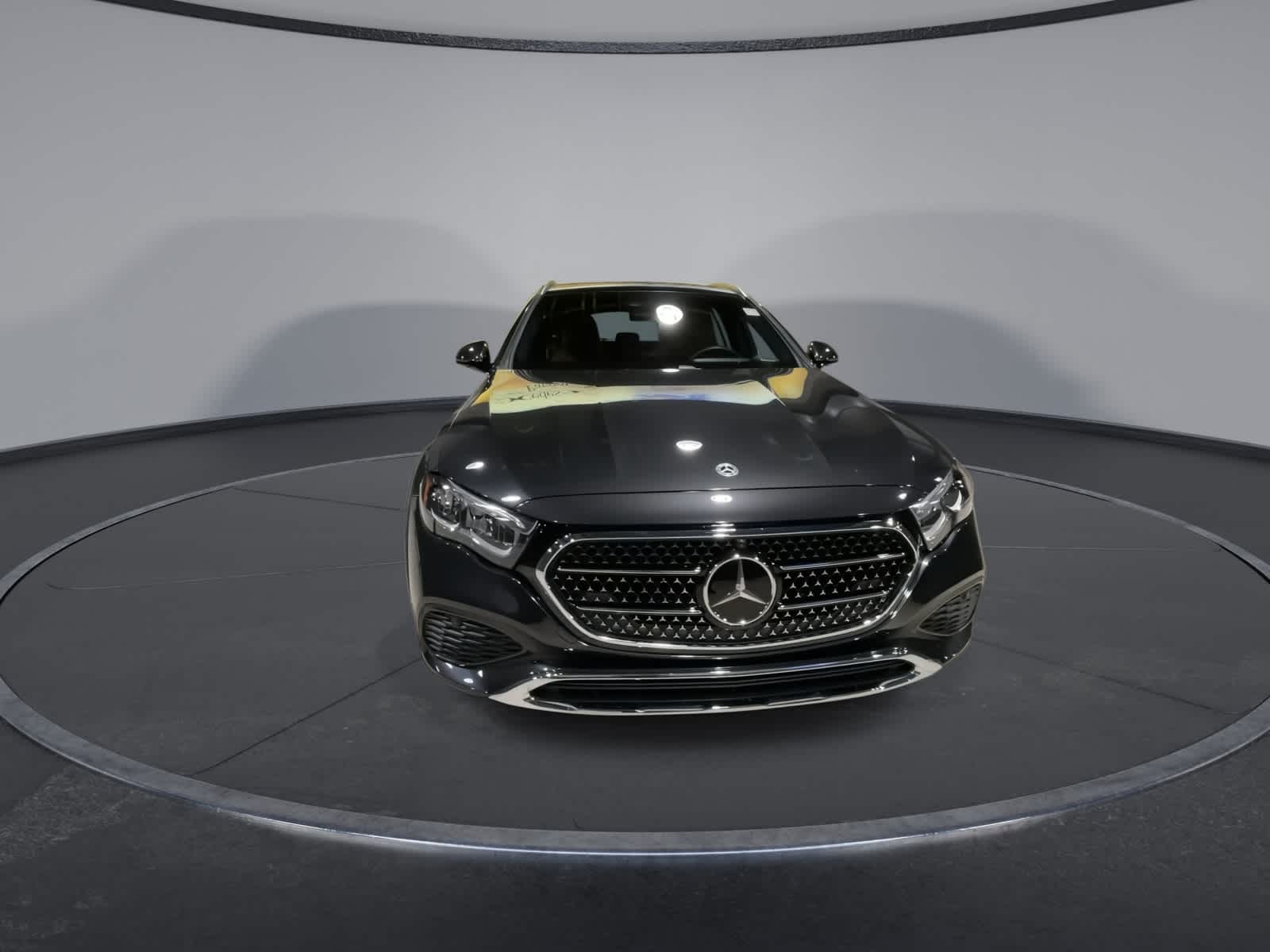 Thumbnail: 2025 Mercedes-Benz E-Class - 5