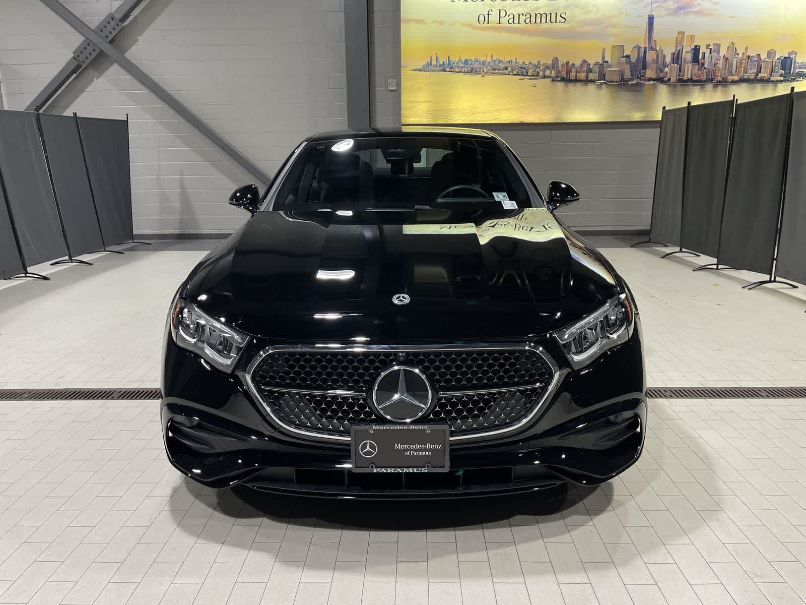 Thumbnail: 2025 Mercedes-Benz E-Class - 18