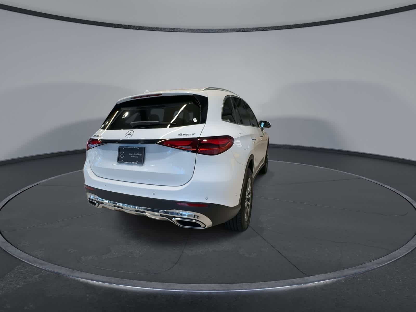 Thumbnail: 2026 Mercedes-Benz GLC - 10