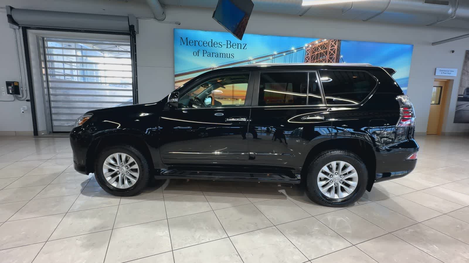 Thumbnail: 2016 Lexus GX - 7